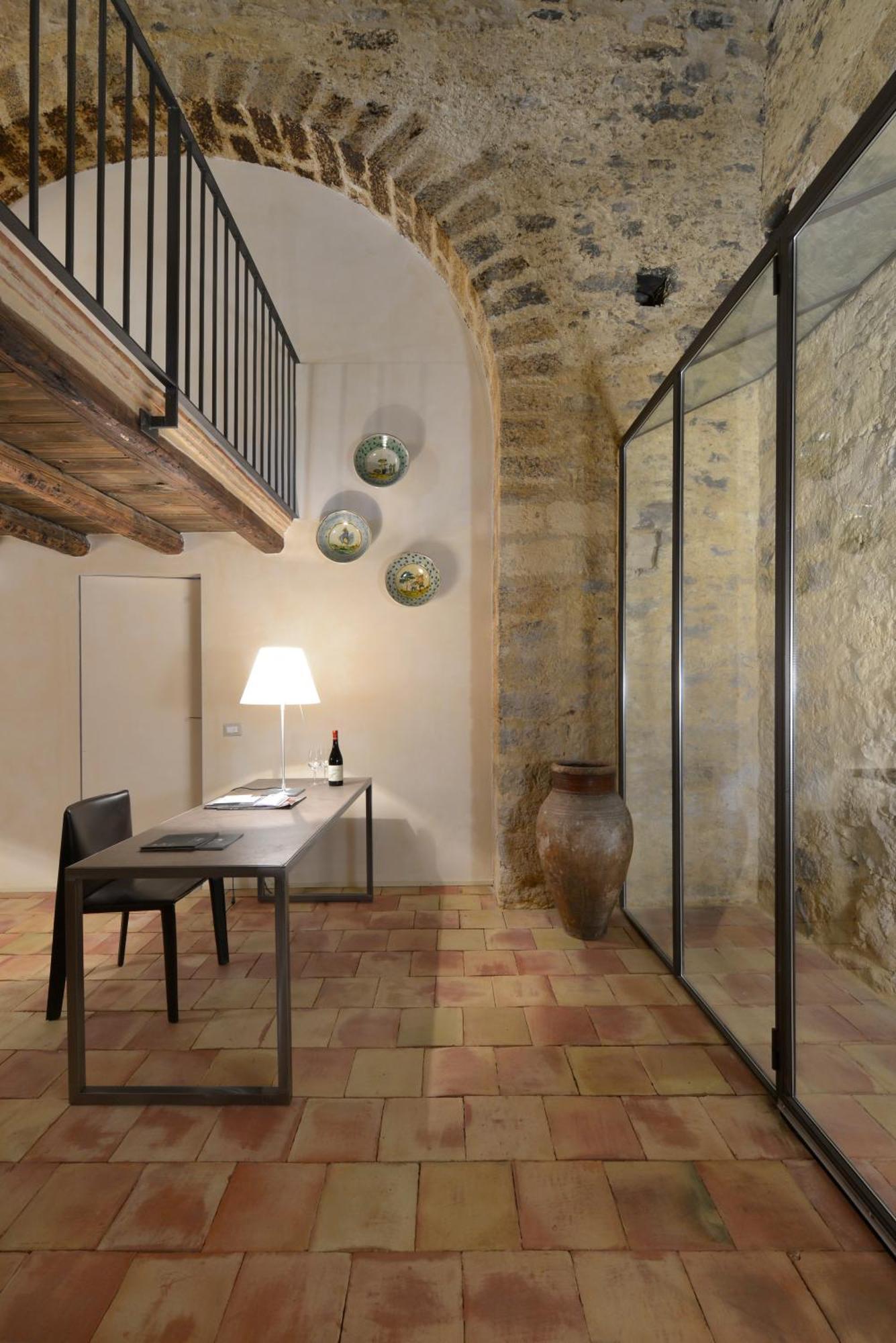 Wine Relais Feudi Del Pisciotto Villa Niscemi Стая снимка
