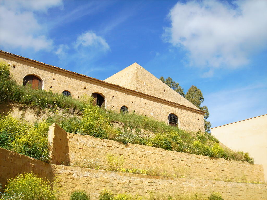 Wine Relais Feudi Del Pisciotto Villa Niscemi Екстериор снимка